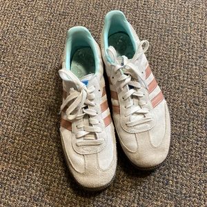 Samba Originals Crystal White/Clay Strata/Gum, Men’s size 10.5